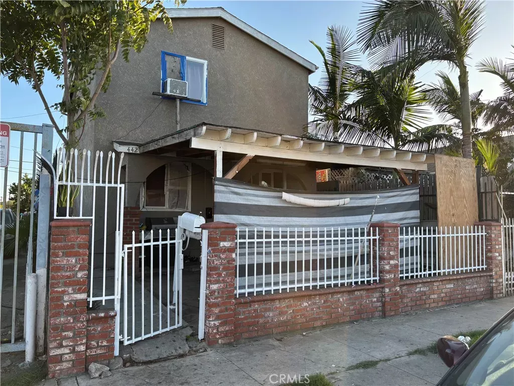 Property Photo:  442 E 111th Place  CA 90061 