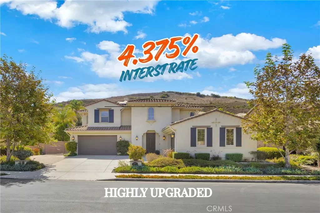 Property Photo:  31900 Paseo Navarra  CA 92675 