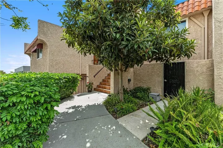 Property Photo:  2504 Skyline Drive  CA 90755 