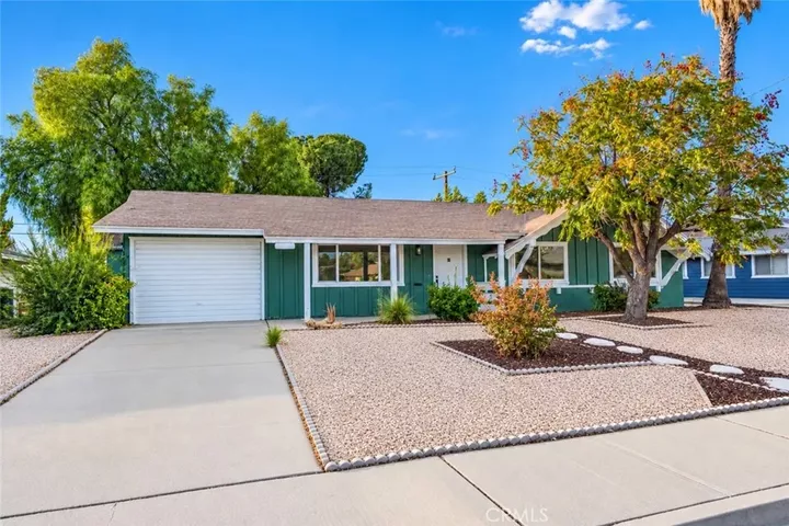 Property Photo:  26790 Oakmont Drive  CA 92586 