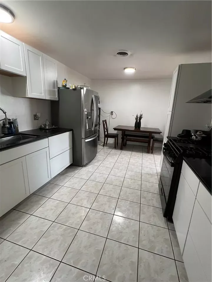 Property Photo:  737 N Rose Street  CA 92805 