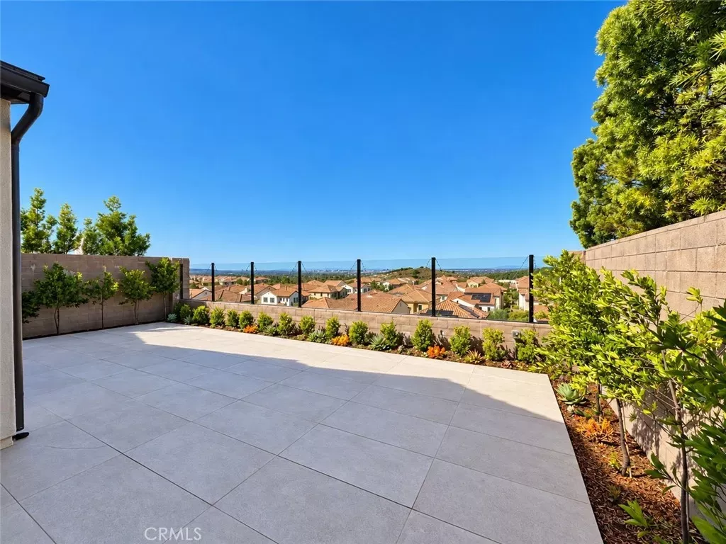 Property Photo: 113 Appian CA 92602