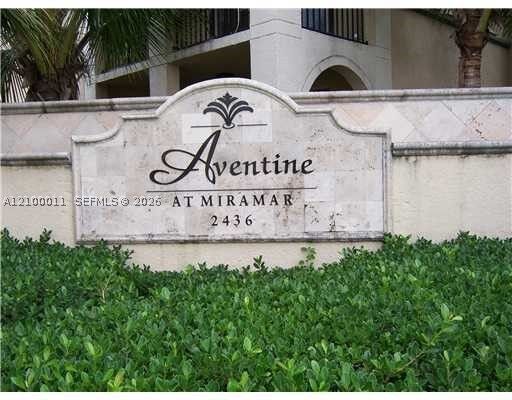 Property Photo:  2541 Centergate Dr 101  FL 33025 