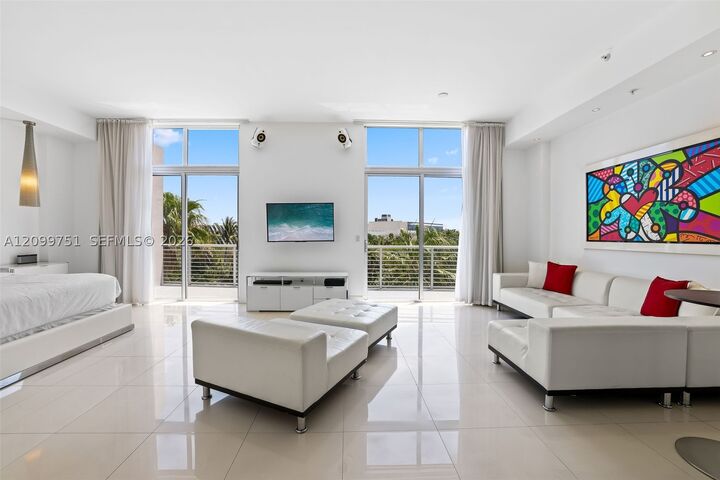 Property Photo:  2001 Meridian Ave 506  FL 33139 