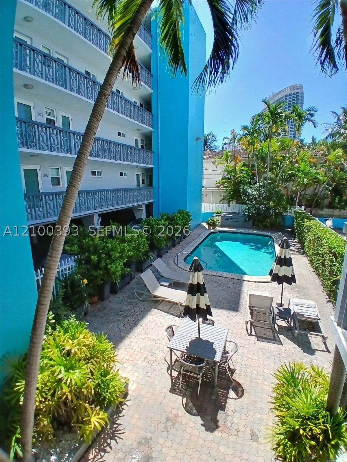 Property Photo: 1400 Lincoln Rd 301 FL 33139