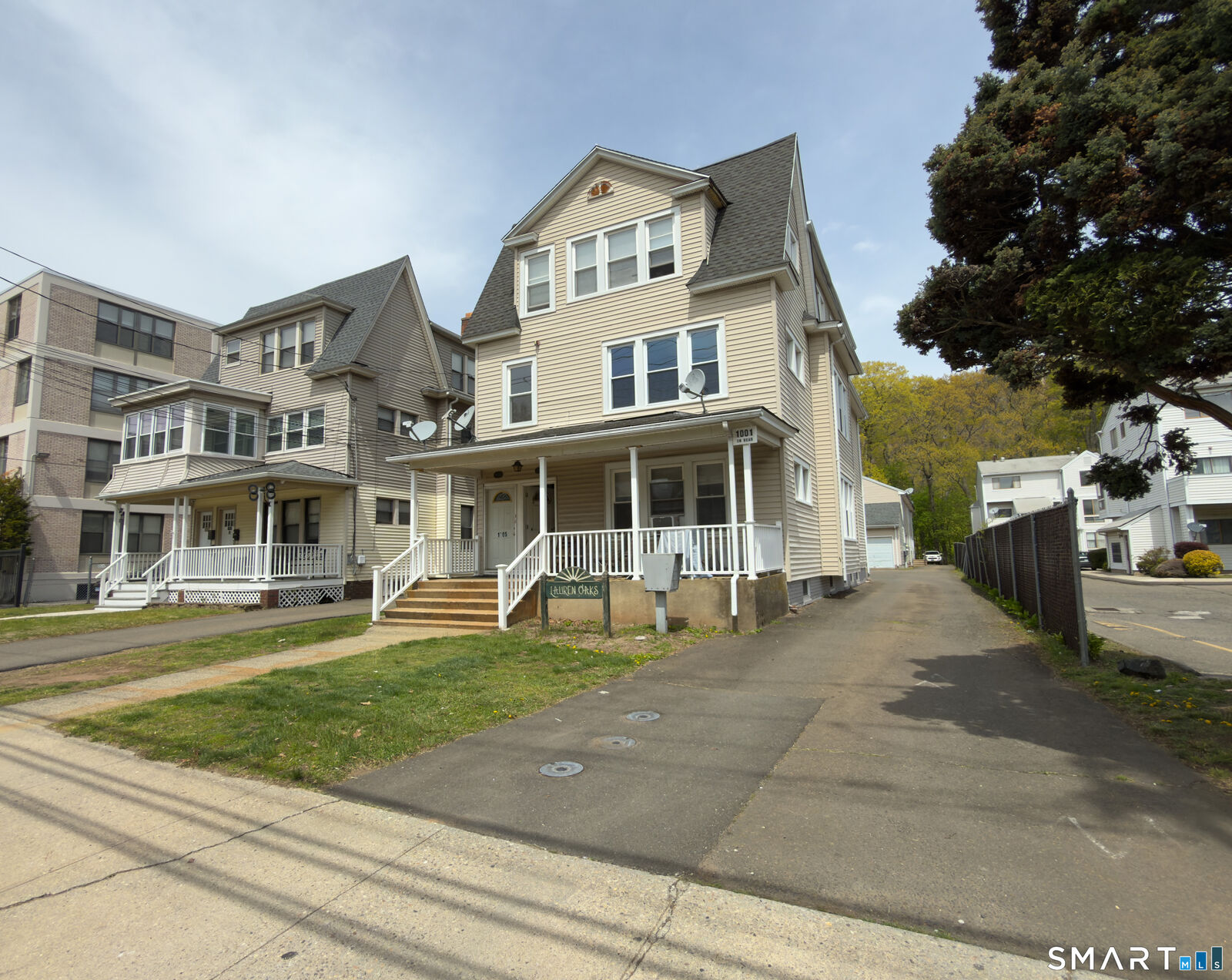 Property Photo:  1003 Whalley Avenue 3  CT 06515 