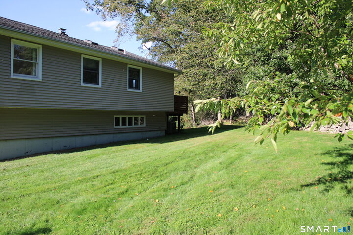Property Photo:  28 Surrey Drive  CT 06851 
