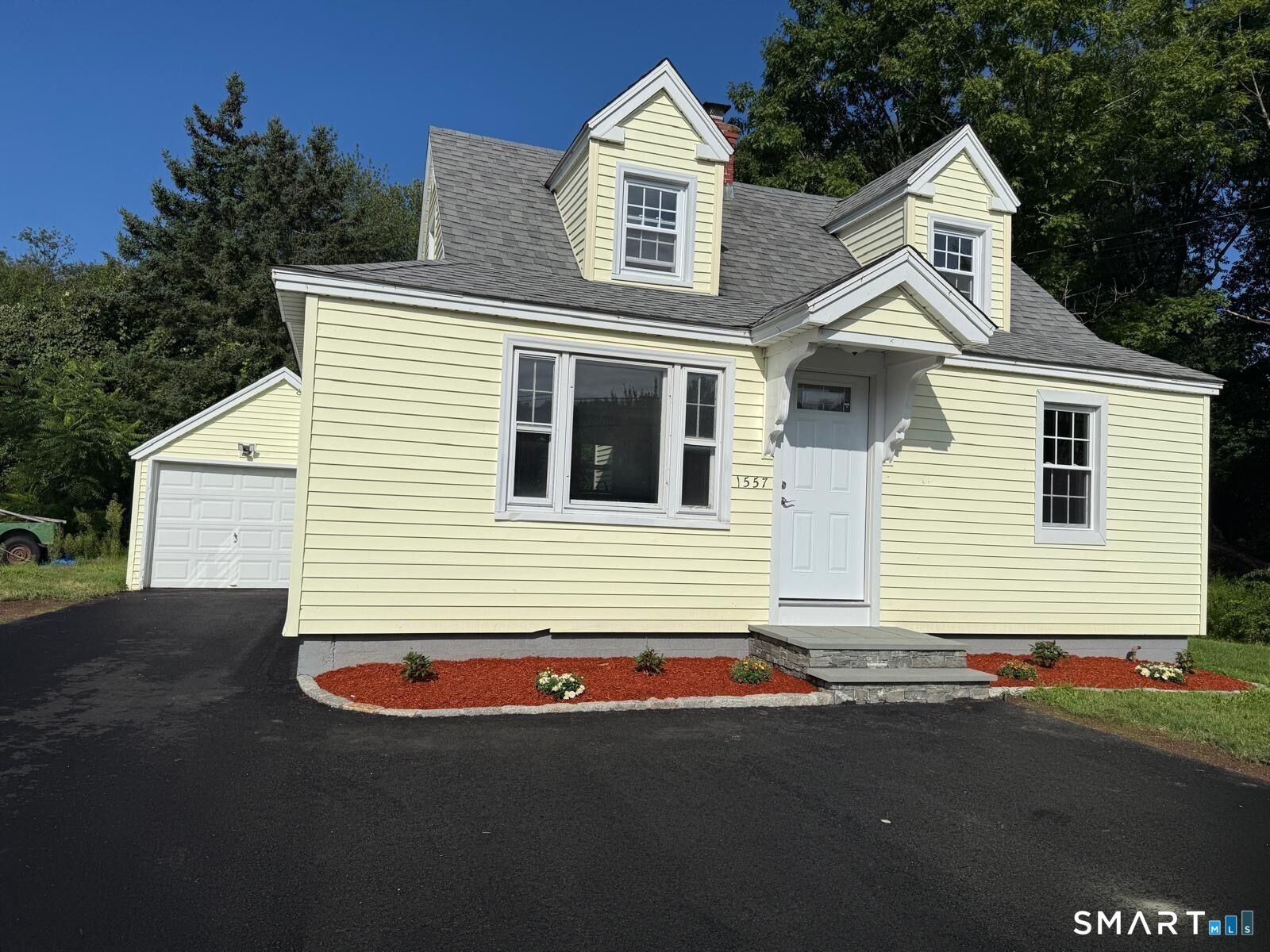 Property Photo: 1557 Wolcott Road CT 06716