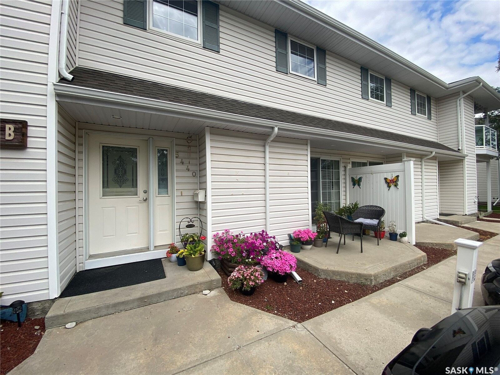 Property Photo:  5440 Rochdale Boulevard  SK S4X 4P1 