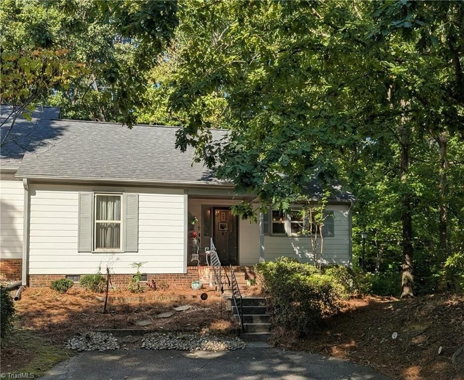 Property Photo:  926 Chatfield Drive C  NC 27282 
