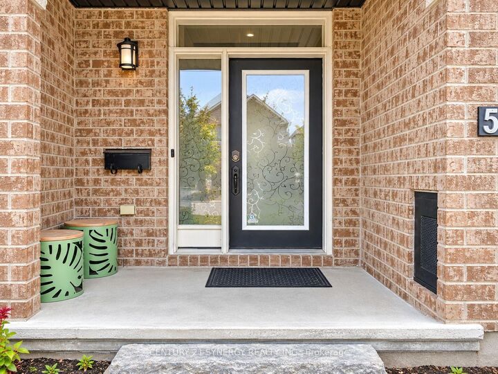 Photo de la propriété:  534 Grand Tully Way  ON K1V 2M8 