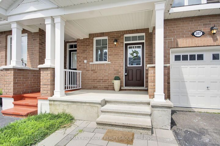 Property Photo:  207 Willow Aster Circle  ON K4A 1C9 
