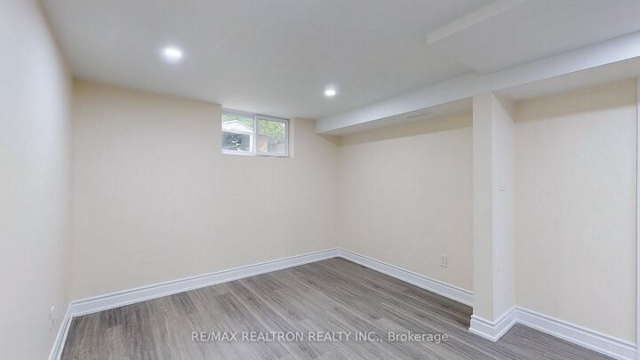 Property Photo:  265 Browndale Crescent 1bed Bsmnt  ON L4C 3H9 