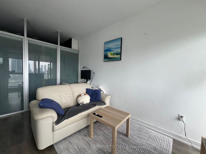 Property Photo:  426 University Avenue 3705  ON M5G 1S9 