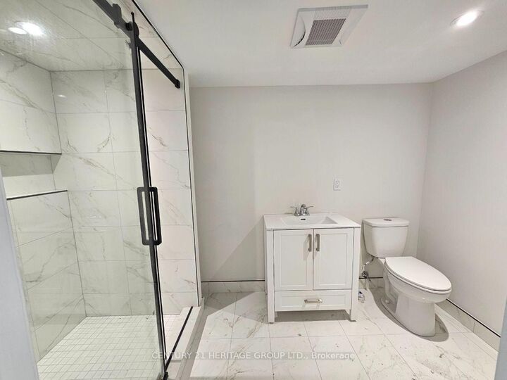 Property Photo:  126 Nipigon Avenue Basement  ON M2M 2W4 