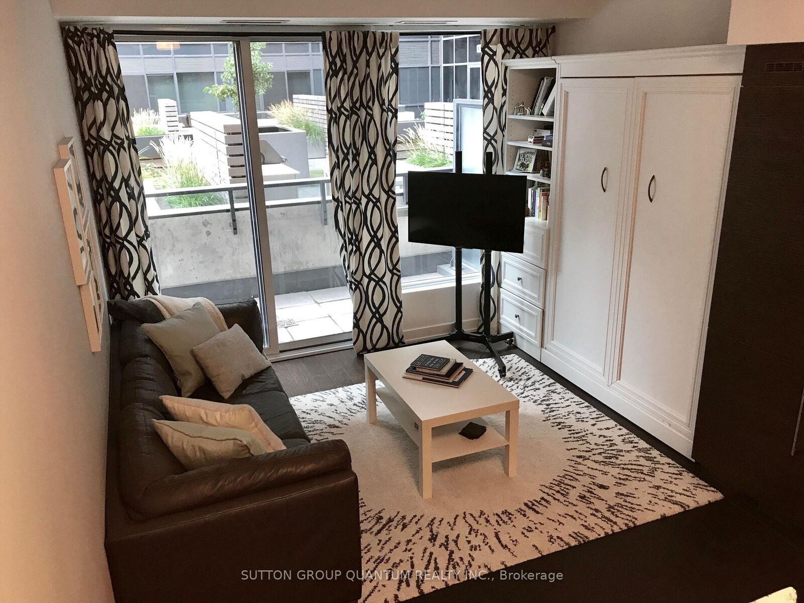 Property Photo:  1030 King Street W 220  ON M6K 0B4 