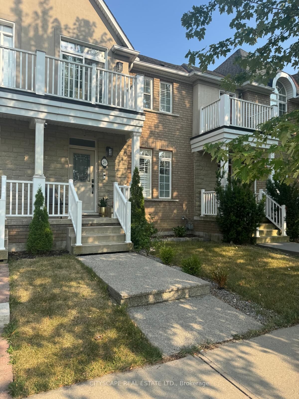 Property Photo:  76 Easthampton Road  ON L8E 6C4 