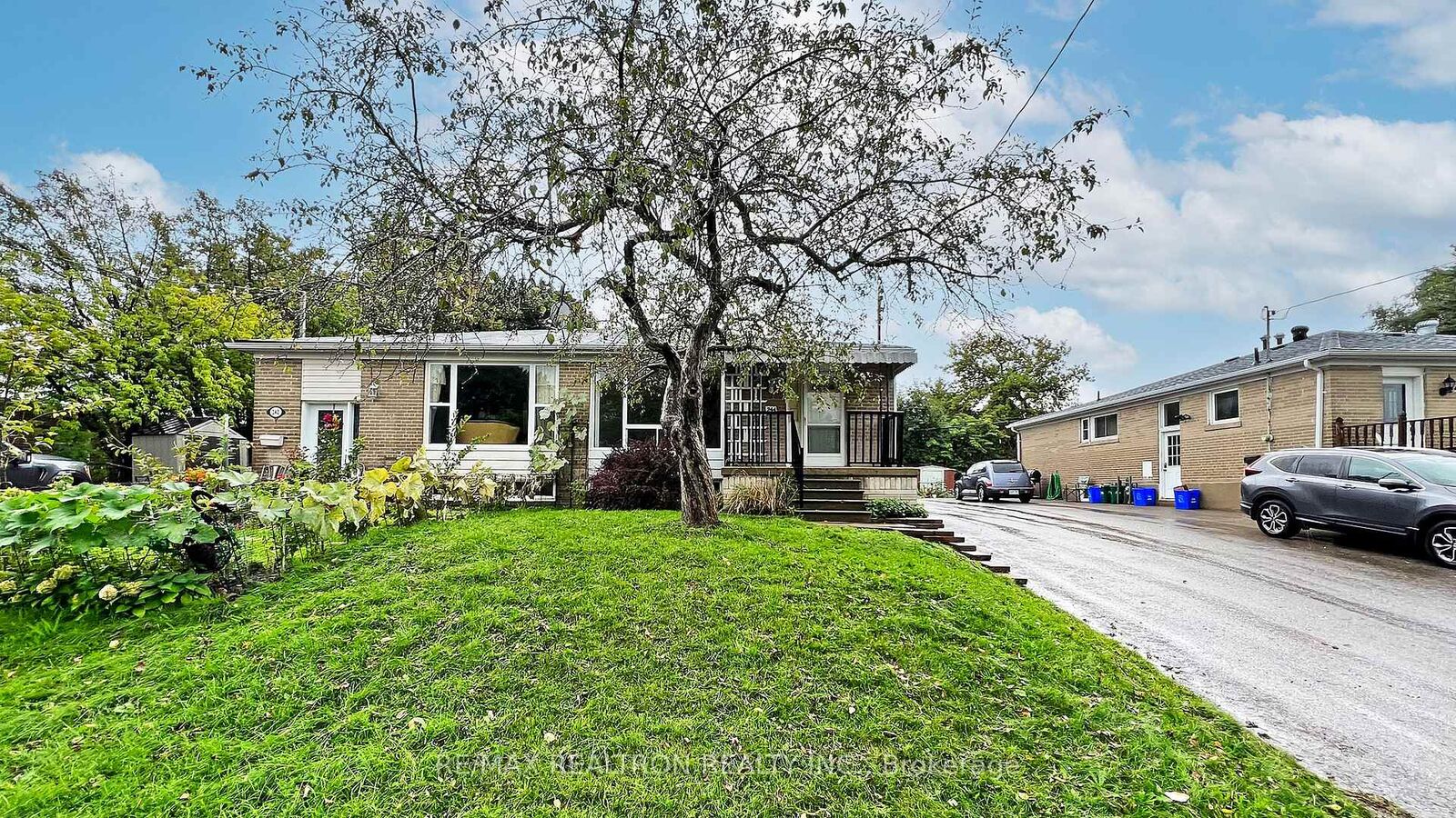 Photo de la propriété:  244 Browndale Crescent Bachelor Unit #Bsmnt  ON L4C 3J1 