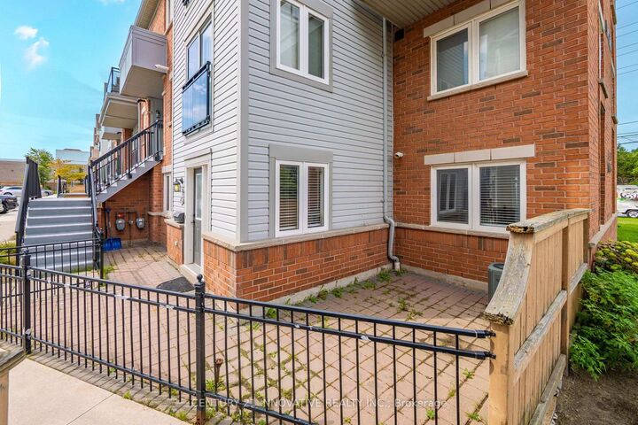Property Photo:  4620 Guildwood Way 54  ON L5R 1Z3 
