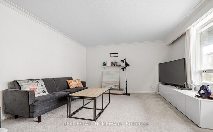 Property Photo:  11 Greenbriar Road Main  ON M2K 1H4 