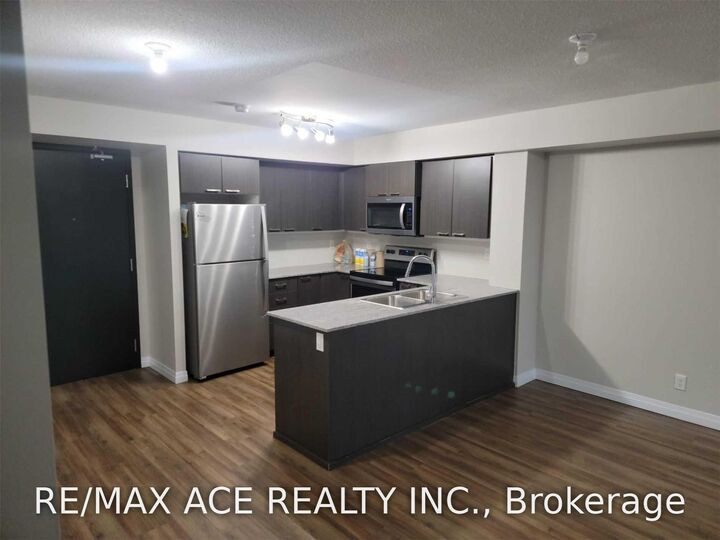 Property Photo:  2152 Lawrence Avenue E 1110  ON M1R 3A8 