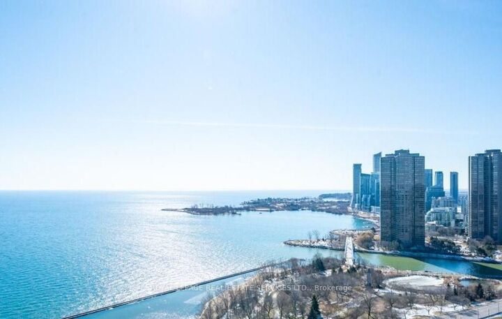 Property Photo:  1928 Lake Shore Boulevard W 3511  ON M6S 1A1 