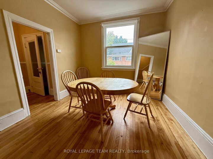 Property Photo:  60 Herridge Street  ON K1S 0G9 