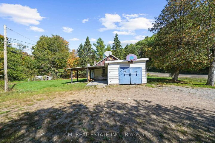 Photo de la propriété:  1093 South Lake Road  ON K0M 2K0 