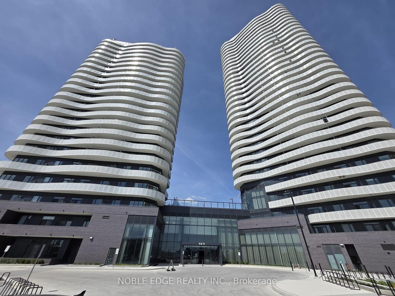 Property Photo:  10 Flavelle Trail 907  ON L4L 0M9 