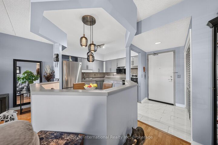 Photo de la propriété: 208 Silvercreek Parkway N 104 ON N1H 8H2