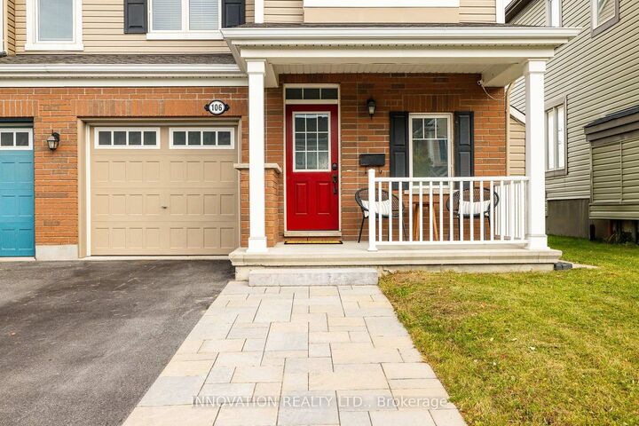 Photo de la propriété: 106 Santolina Street ON K2S 0N9
