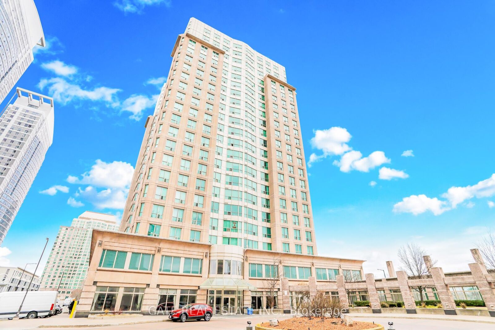 Property Photo: 8 Lee Centre Drive 1111 ON M1H 3H8