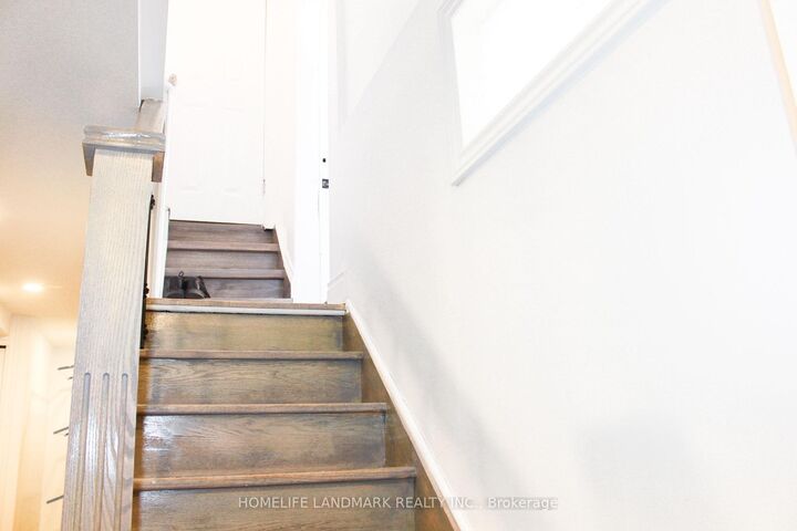Property Photo:  38 Glenvalley Drive  ON M6M 4V9 