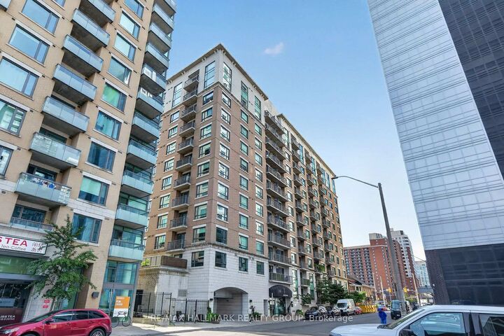Property Photo:  200 Besserer Street 1209  ON K1N 0A7 