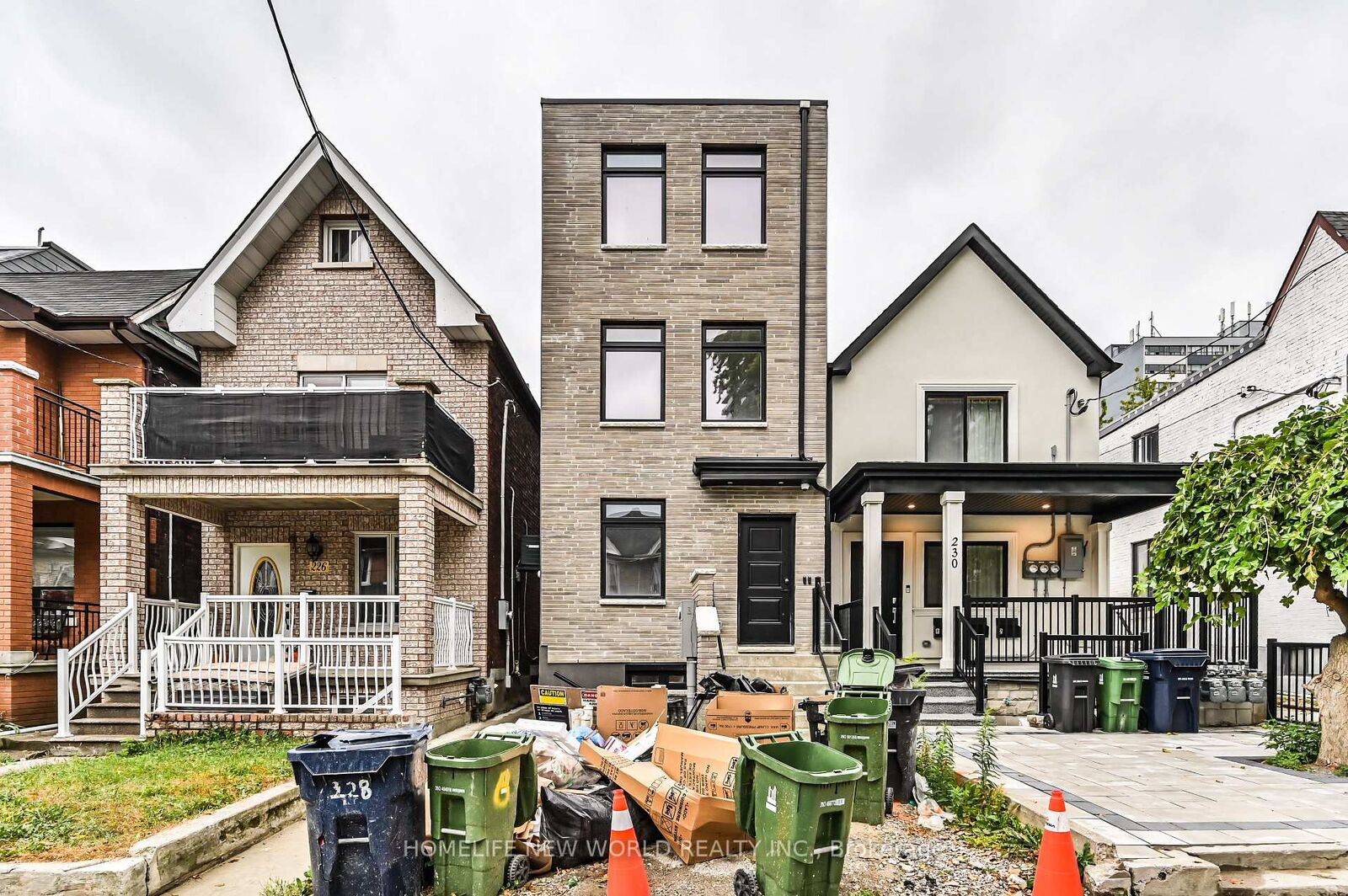 Property Photo:  228 Emerson Ave Avenue  ON M6H 3T6 