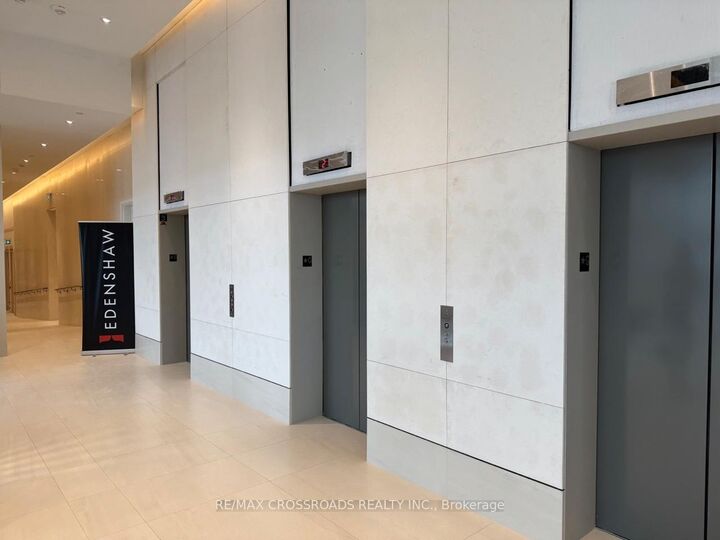 Property Photo:  28 Ann Street 612  ON L5G 0E1 