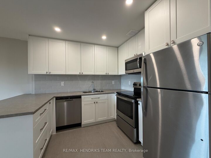 Property Photo:  60 Windward Street 502  ON L2M 4H2 