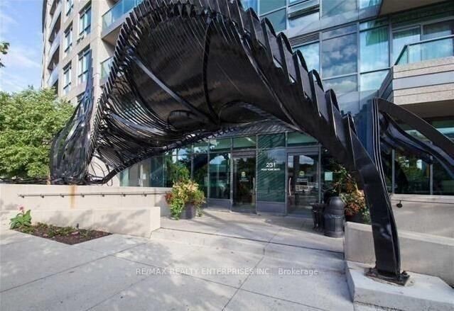Property Photo:  231 Fort York Boulevard 218  ON M5V 1B2 