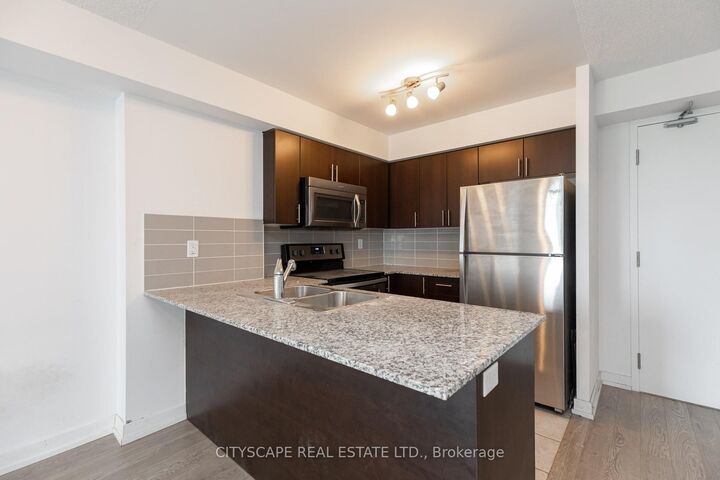 Property Photo:  1410 Dupont Street 1808  ON M6H 0B6 