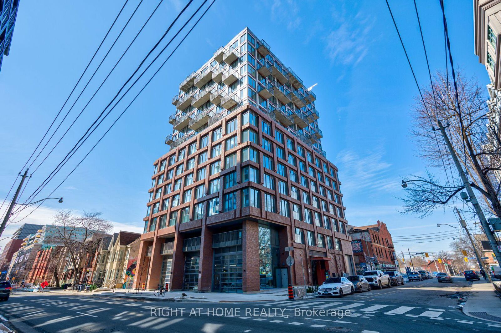 Property Photo:  2 Augusta Avenue 704  ON M5V 0T3 