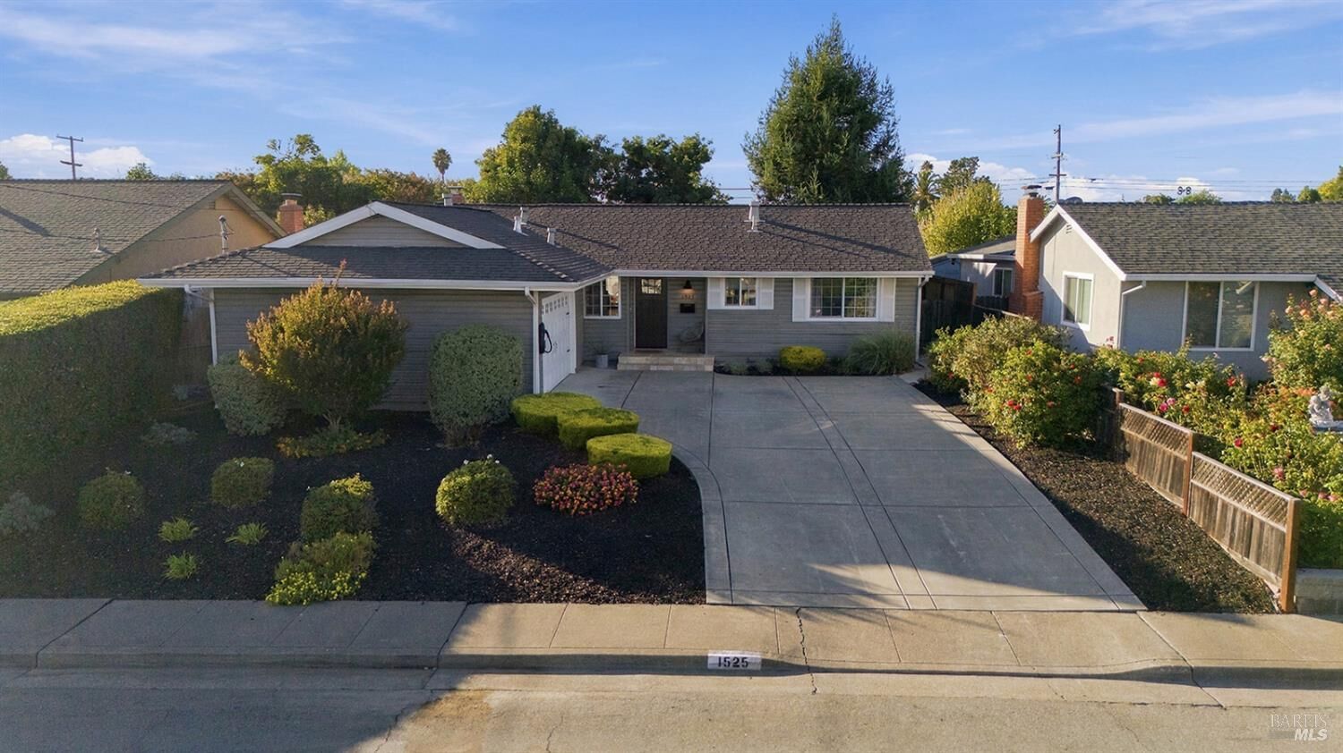 Property Photo: 1525 Weaverly Drive CA 94954