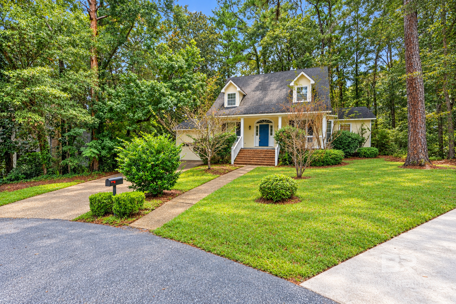 Property Photo:  105 Blackthorne Circle  AL 36526 