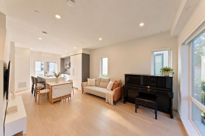 Property Photo:  7669 Granville Street  BC V6P 4Y8 