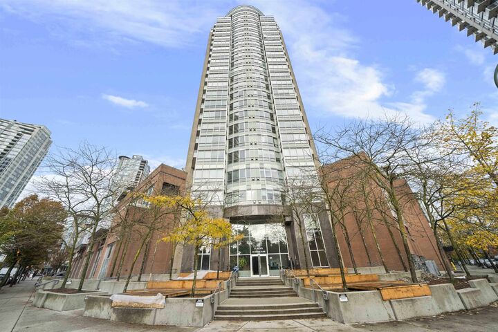 Property Photo:  63 Keefer Place 2501  BC V6B 6N6 