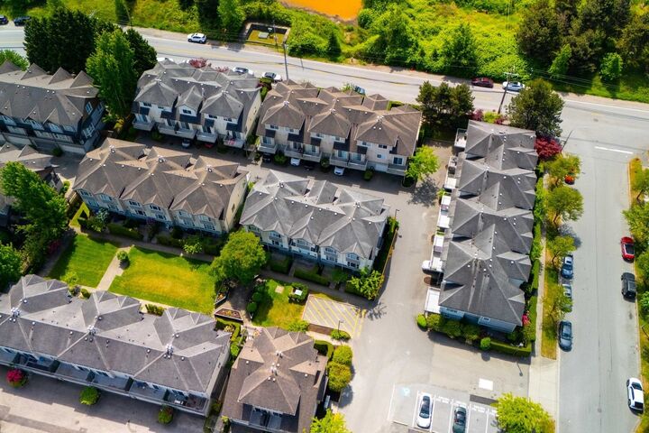Property Photo:  5900 Muir Drive 28  BC V6V 2Y8 