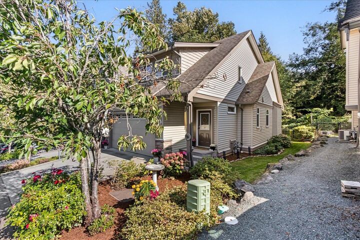 Property Photo:  46791 Hudson Road 28  BC V2R 0L5 