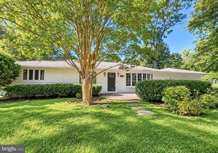 Property Photo: 45517 Holly Road MD 20653