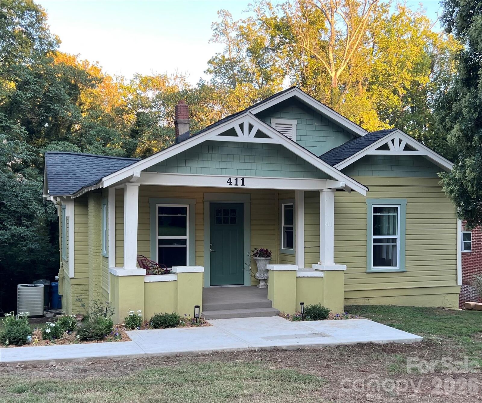 Property Photo: 411 4th Street SE NC 28602