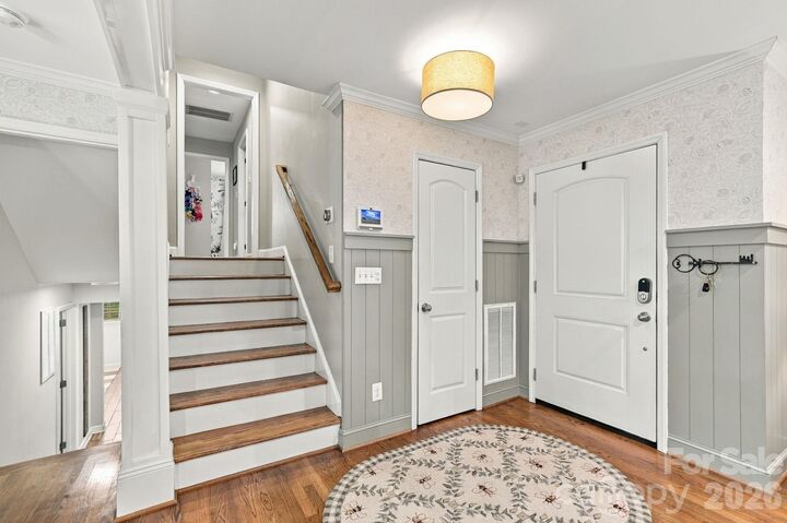 Property Photo:  4001 Sussex Avenue  NC 28210 