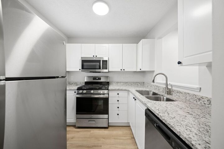 Property Photo: 1614 Holland Drive OH 43026